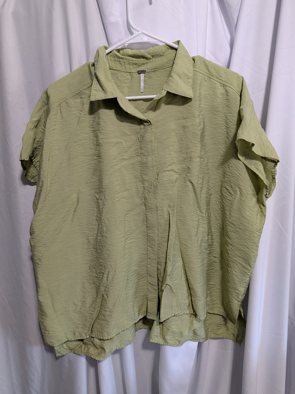 YFB Light Green Women's Short-Sleeve Button-Front Blouse
